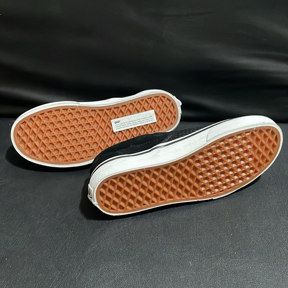 Vans size 5.5 black slip ons - Picture 4 of 5